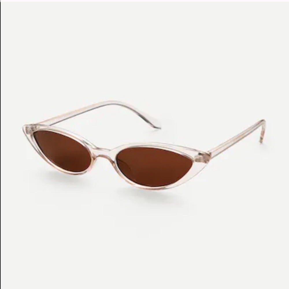 LAST ONE SALE NIB Pale Pink Cat Eye Sunglasses - Picture 4 of 4